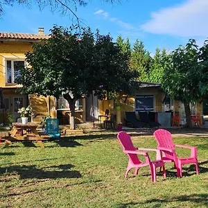 https://gite-le-razal.hotels-rhonealpes.com