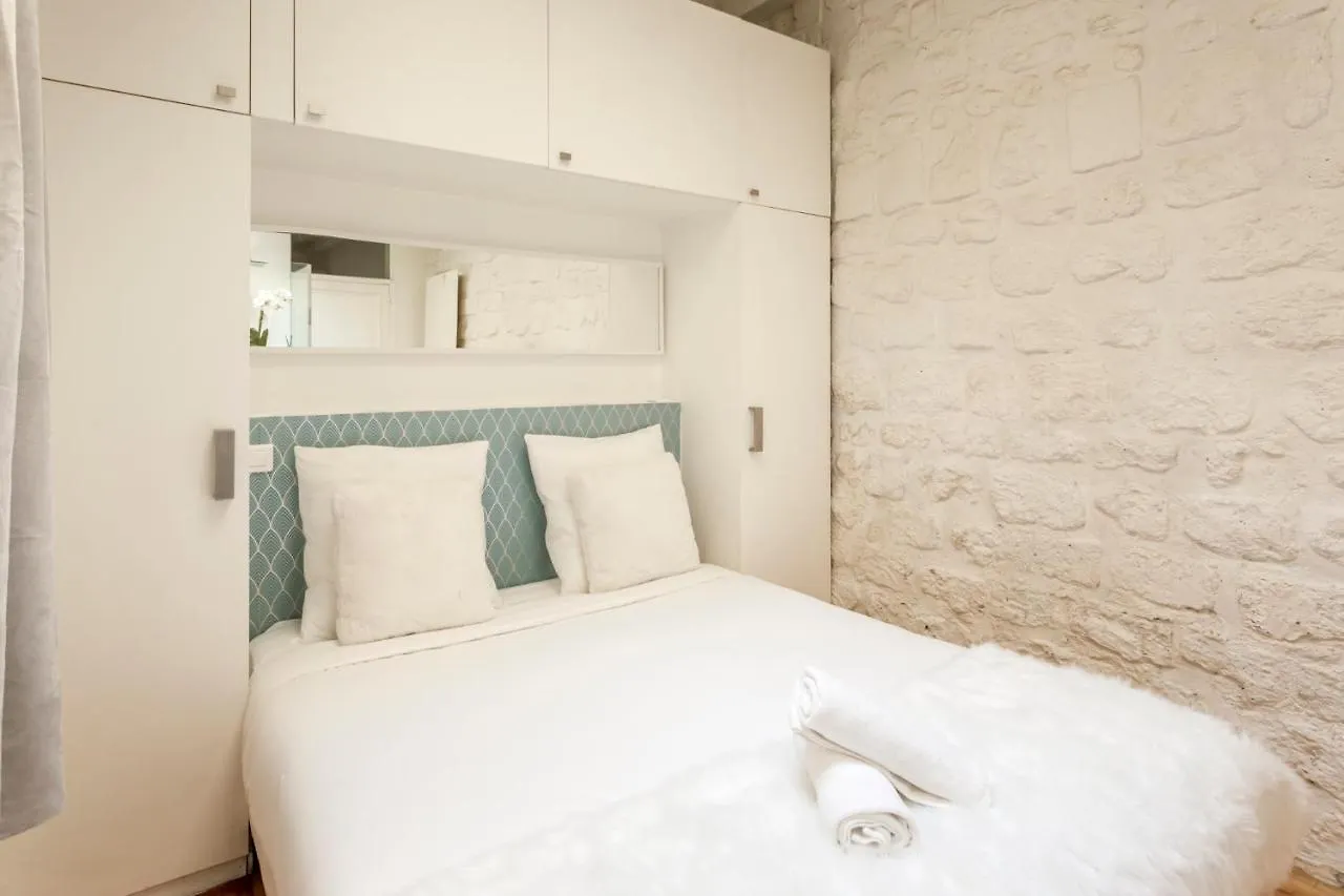 Sleepoo - Fabulous 8 Apartment Paris 0*,  France