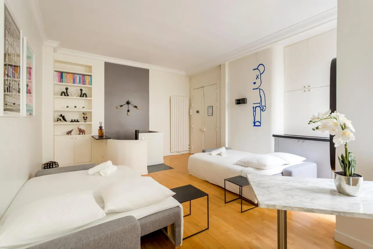 Sleepoo - Fabulous 8 Apartment Paris 0*,  France