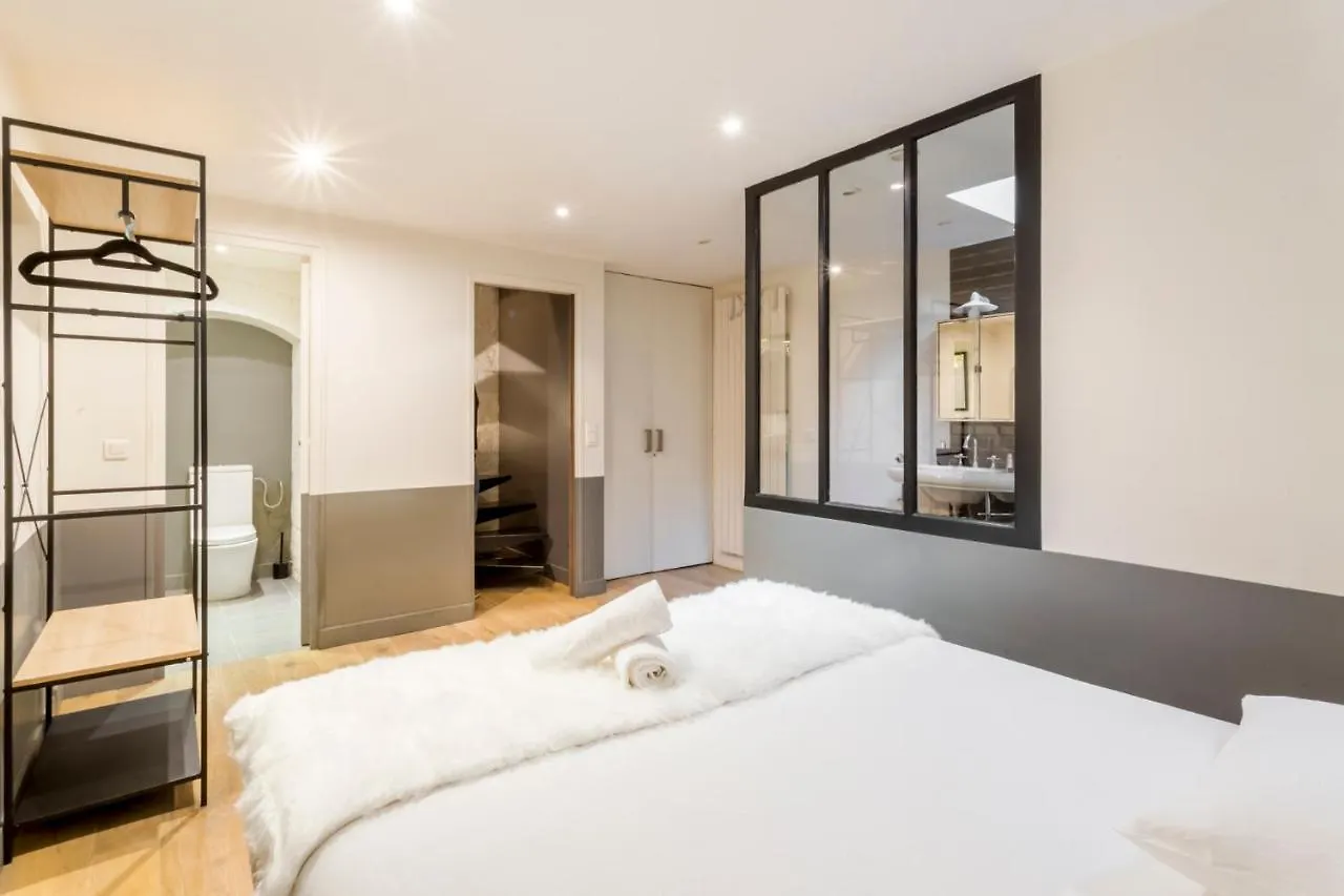 Sleepoo - Fabulous 8 Apartment Paris